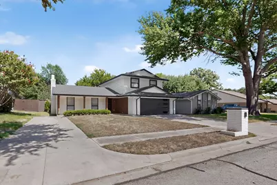 928 Columbus Court, Bedford, TX 76022 - Photo 3