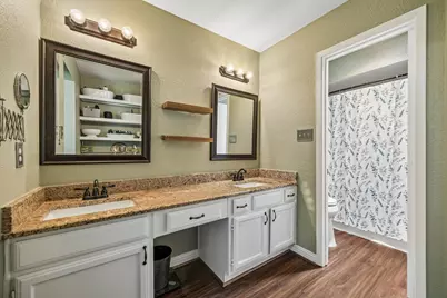 4114 Emerson Drive, Grand Prairie, TX 75052 - Photo 17
