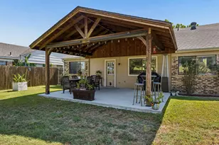4114 Emerson Dr, Grand Prairie, TX 75052 - Photo 23