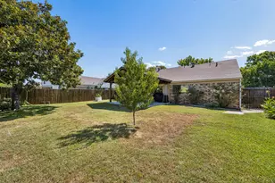 4114 Emerson Dr, Grand Prairie, TX 75052 - Photo 25