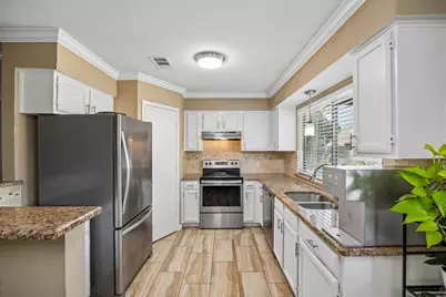 4114 Emerson Drive, Grand Prairie, TX 75052 - Photo 9