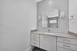 6466 Royal Ln, Dallas, TX 75230 - Photo 27