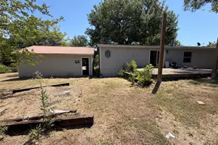 1010 Glenbrook Dr, Pecan Hill, TX 75165 - Photo 17