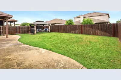 1817 Potrillo Lane, Fort Worth, TX 76131 - Photo 33