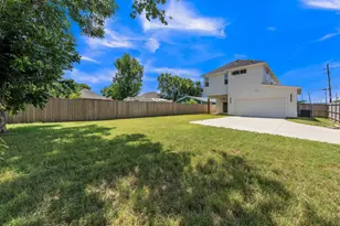 3639 Pueblo St, Dallas, TX 75212 - Photo 39