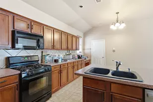 1728 Mercer Way, Savannah, TX 76227 - Photo 17