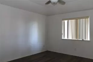 4710 Lincolnshire Dr, Grand Prairie, TX 75052 - Photo 13