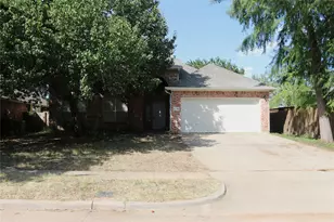 4710 Lincolnshire Dr, Grand Prairie, TX 75052 - Photo 1