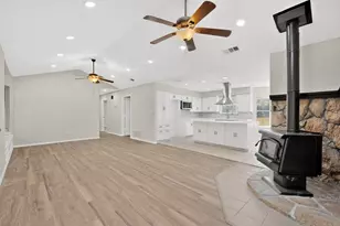 529 Morris Ln, Greenville, TX 75402 - Photo 9