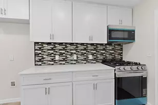 1612 Jones St, Greenville, TX 75401 - Photo 9
