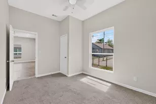 1612 Jones St, Greenville, TX 75401 - Photo 33
