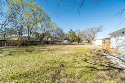 710 W Elm Street, Celina, TX 75009 - Photo 17