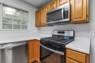 2313 Longmeadow St, Denton, TX 76209 - Photo 13
