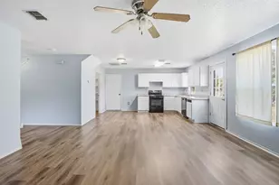 307 Meadow Ridge Dr, Burleson, TX 76028 - Photo 21