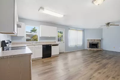 307 Meadow Ridge Drive, Burleson, TX 76028 - Photo 11