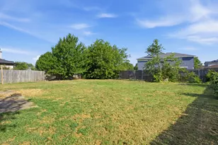 307 Meadow Ridge Dr, Burleson, TX 76028 - Photo 39