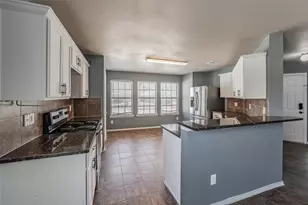 1758 Overlook Dr, Lancaster, TX 75146 - Photo 13