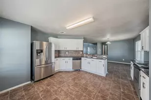 1758 Overlook Dr, Lancaster, TX 75146 - Photo 15