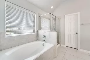 1033 Water Garden Cir, Little Elm, TX 75068 - Photo 5