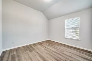 1033 Water Garden Cir, Little Elm, TX 75068 - Photo 11