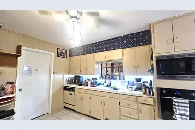 425 Mimosa Drive, Denton, TX 76201 - Photo 11