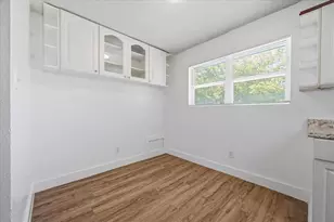 104 Parker St, Italy, TX 76651 - Photo 13