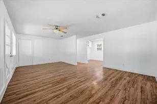 104 Parker St, Italy, TX 76651 - Photo 5