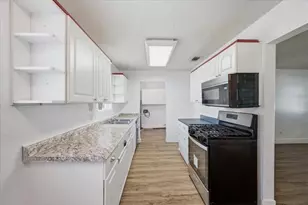 104 Parker St, Italy, TX 76651 - Photo 7