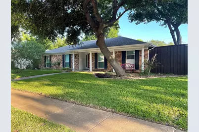 7814 La Manga Drive, Dallas, TX 75248 - Photo 1