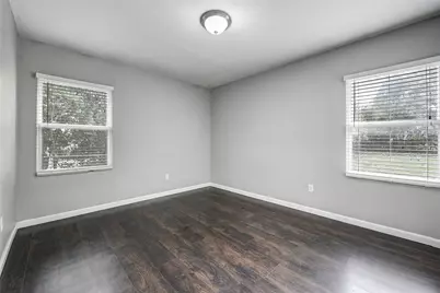 802 E Dallas Street, Mansfield, TX 76063 - Photo 13