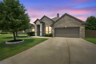 205 Canterbury Ct, Midlothian, TX 76065 - Photo 1