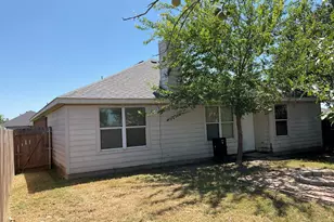 1001 Stockton Dr, Burleson, TX 76028 - Photo 33