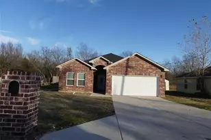 1903 Morgan St, Greenville, TX 75401 - Photo 17