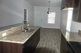 1903 Morgan St, Greenville, TX 75401 - Photo 3