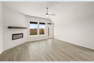 457 Carnero Drive, Granbury, TX 76048 - Photo 3