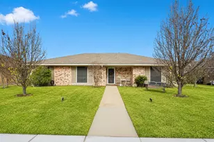 1519 Rocky Point Dr, Lewisville, TX 75077 - Photo 1
