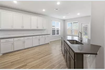 201 Sweetwater Drive, Commerce, TX 75428 - Photo 9