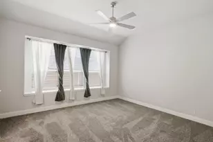 201 Sweetwater Dr, Commerce, TX 75428 - Photo 17