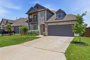 201 Sweetwater Dr, Commerce, TX 75428 - Photo 3