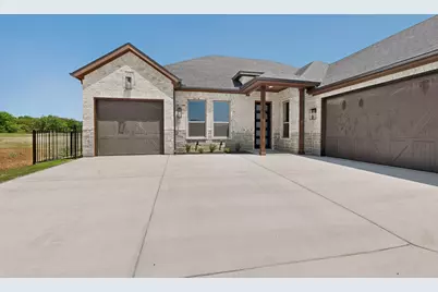 973 Bandon Dunes Drive, Fort Worth, TX 76028 - Photo 3