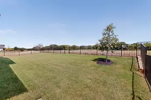 973 Bandon Dunes Dr, Fort Worth, TX 76028 - Photo 37