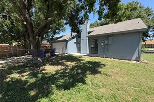1362 Southridge Dr, Lancaster, TX 75146 - Photo 23