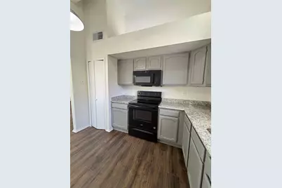 1362 Southridge Drive, Lancaster, TX 75146 - Photo 9