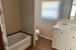 1139 Market St, Tye, TX 79563 - Photo 9