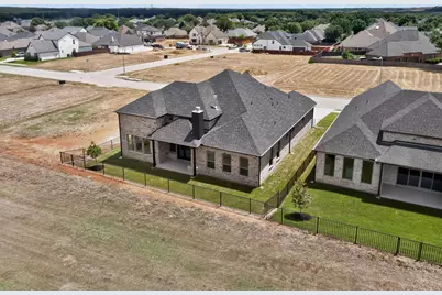 977 Bandon Dunes Drive, Fort Worth, TX 76028 - Photo 35