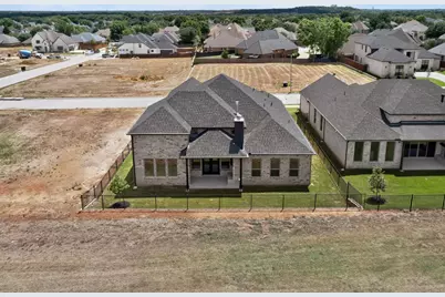 977 Bandon Dunes Drive, Fort Worth, TX 76028 - Photo 33