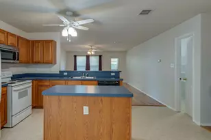1068 Silver Spur Ln, Fort Worth, TX 76179 - Photo 9