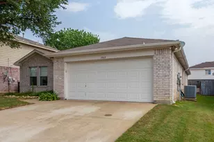 1068 Silver Spur Ln, Fort Worth, TX 76179 - Photo 3