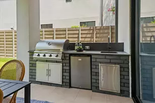 7619 Kenwell St, Dallas, TX 75209 - Photo 9