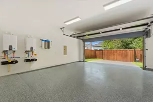 7619 Kenwell St, Dallas, TX 75209 - Photo 39